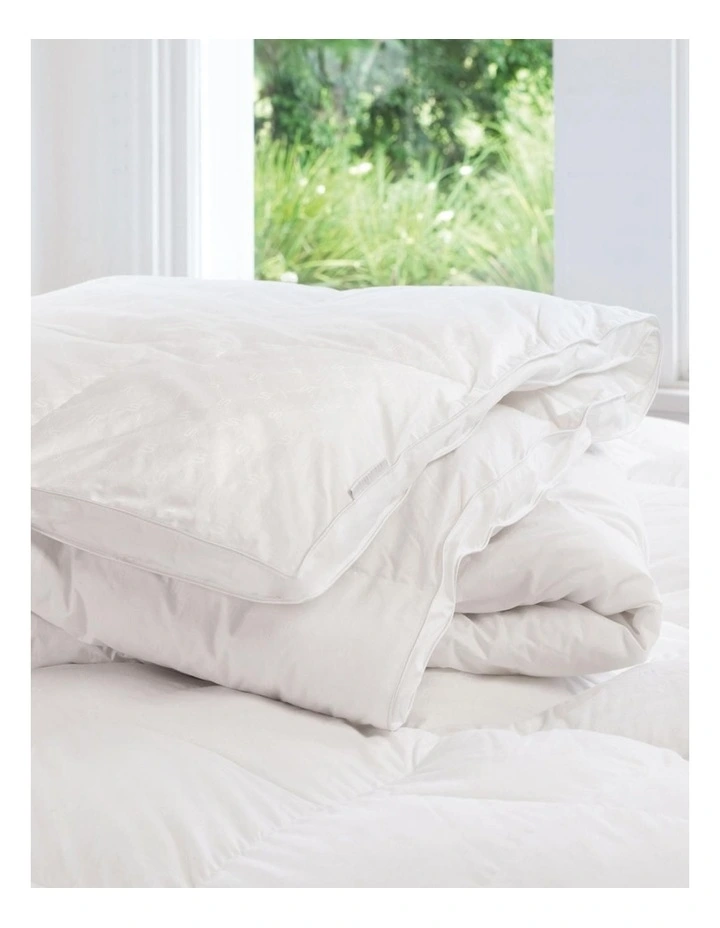 Deluxe Dream Polyester Quilt 3 Deluxe Dream Polyester Quilt - Image 3