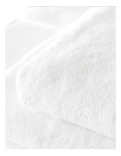 Quick Dry Luxury Towel Range In White 5 Quick Dry Luxury Towel Range In White -Sheridan 787482370 3 720x928