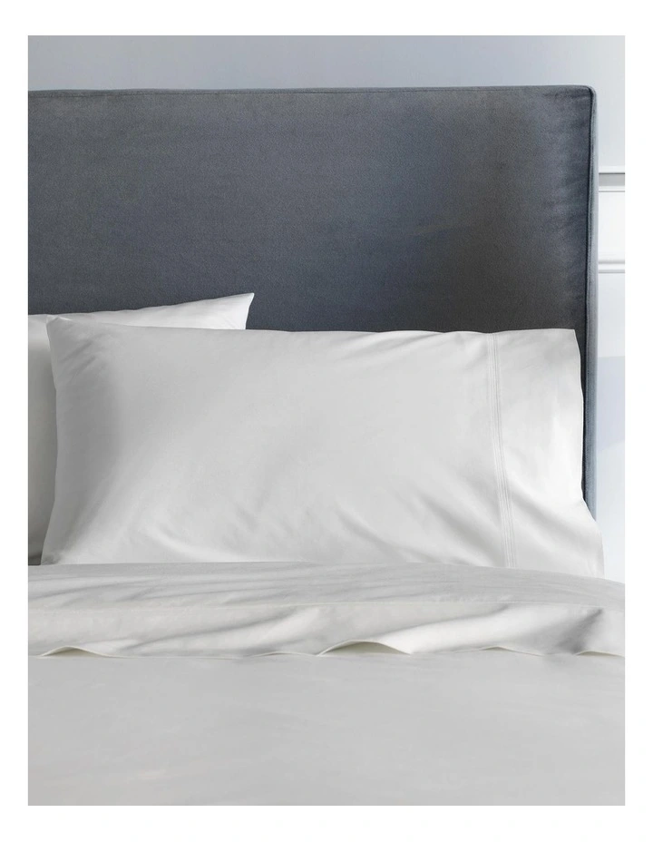 Egyptian Blend Sateen 600TC Sheet Set In Snow 1 Egyptian Blend Sateen 600TC Sheet Set In Snow