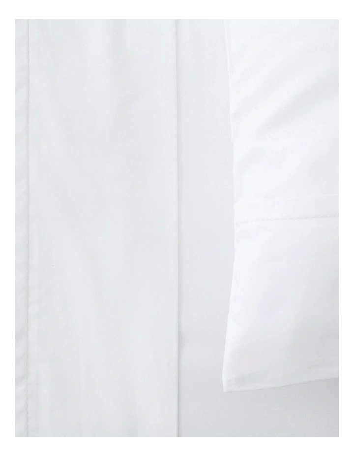 Organic Cotton Sateen 400TC Fitted Sheet In White 2 Organic Cotton Sateen 400TC Fitted Sheet In White - Image 2