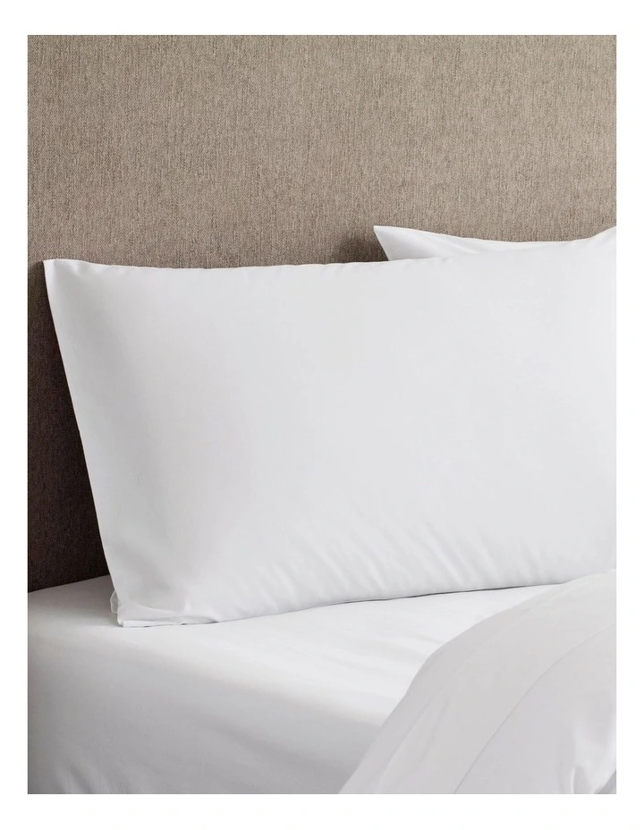 TENCEL Lyocell Fibre & Cotton Sheet Set In White 5 TENCEL Lyocell Fibre & Cotton Sheet Set In White - Image 5