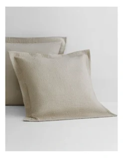 Beechwood Bedcover In Beige 7 Beechwood Bedcover In Beige -Sheridan 949492720 4 720x928