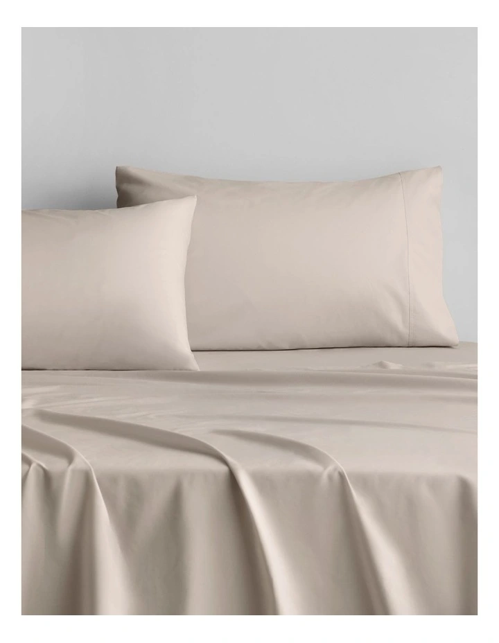 Byren Percale Sheet Set In Warm Sand 1 Byren Percale Sheet Set In Warm Sand