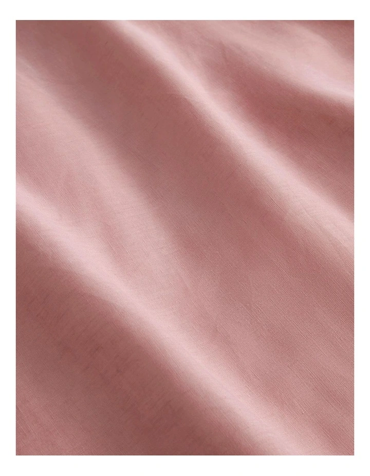 Abbotson Tailored Quilt Cover In Cherry Blossom 2 Abbotson Tailored Quilt Cover In Cherry Blossom - Image 2