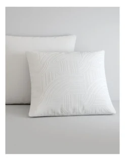 Seaton Quilt Cover In White 7 Seaton Quilt Cover In White -Sheridan 989007400 4 720x928